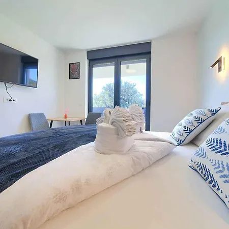 Waterfront In Krk-insel Krk 55369 Appartement *