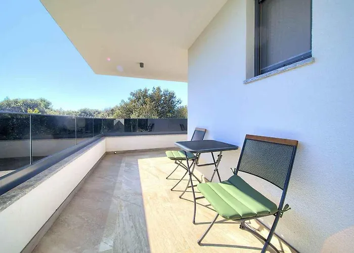 Waterfront In Krk-insel Krk 55369 Apartament
