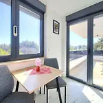 Apartamento Waterfront In Krk-insel Krk 55369 *